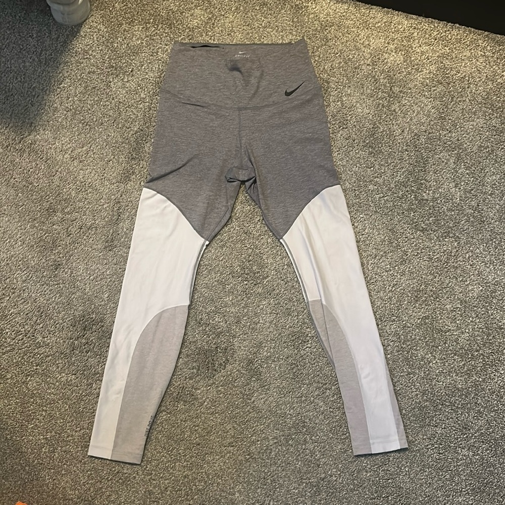Nike leggings